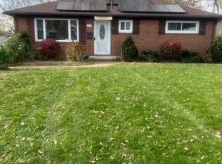 1314 Valley Dr NW, North Canton, OH 44720