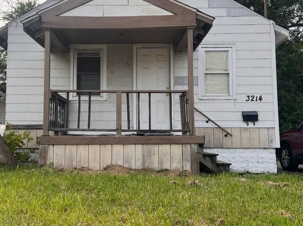 3214 S Grand Traverse St, Flint, MI 48507