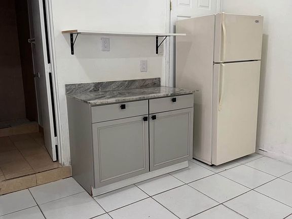 4th image of 20621 SW 117th Ave