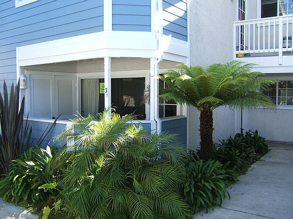 patio, front entry