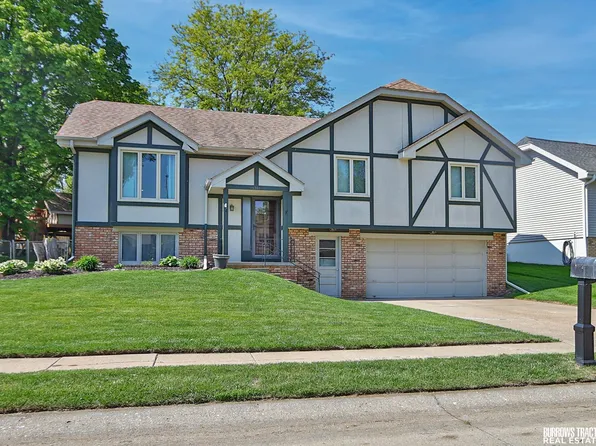 15381 Page St, Omaha, NE 68154