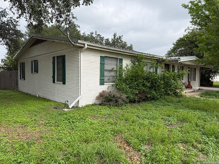 Listing photo 4