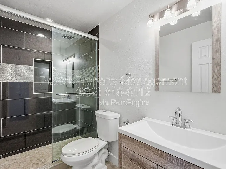 207 E El Caminito Dr — Photo 28
