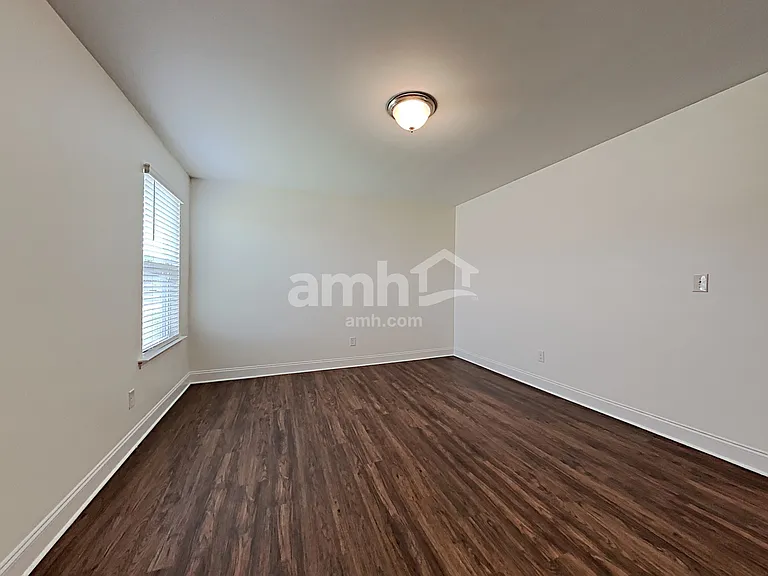 141 Twin River Dr — Photo 14