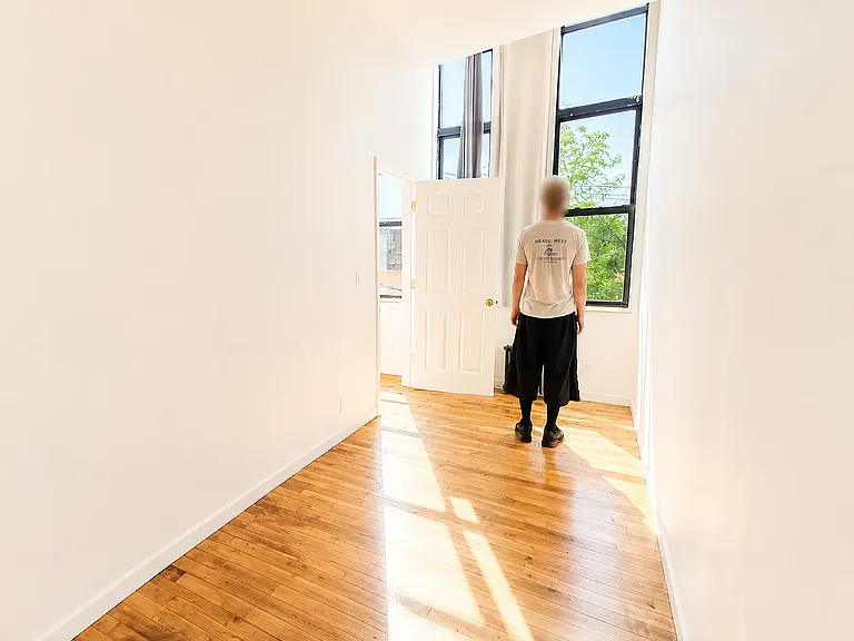 476 Jefferson St #322 — Photo 4