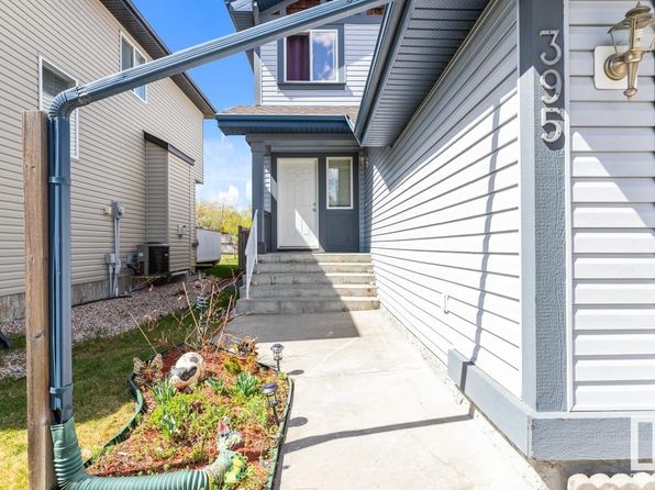 395 Summerton Cres, Strathcona County, AB T8H 2V3