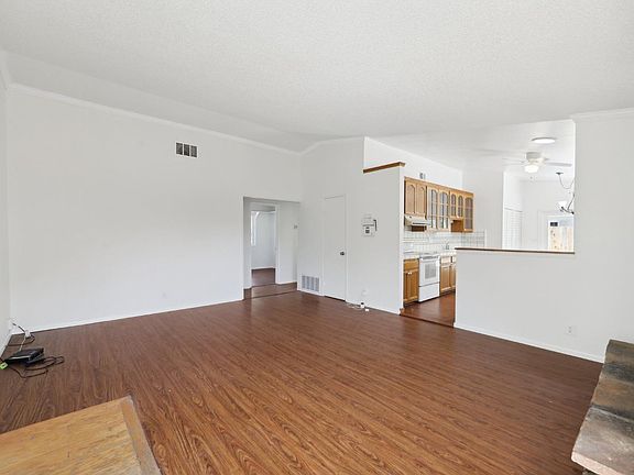 4th image of 1887 Brookwood Drive