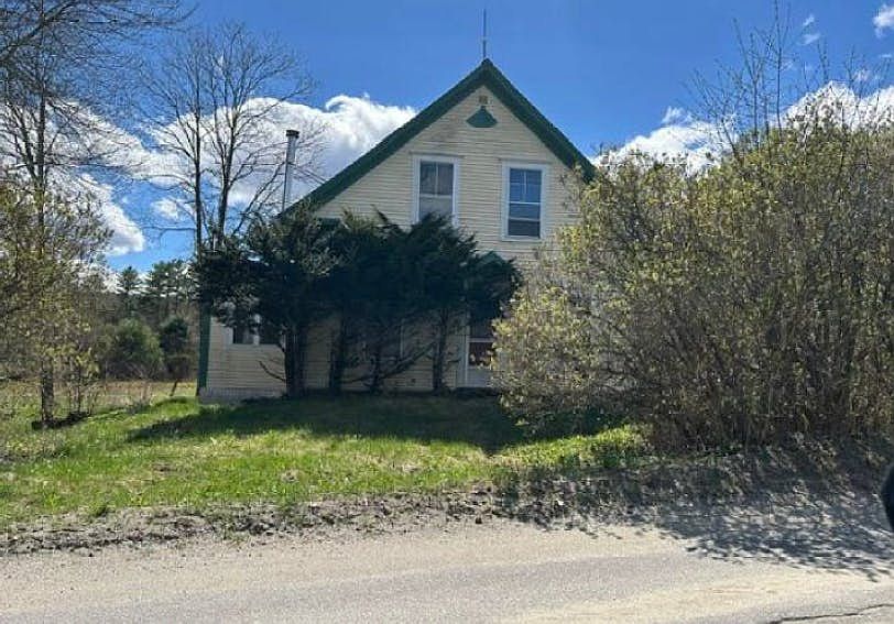 2nd image of 1129 Streeter Pond Rd
