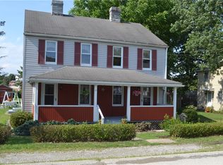 38 Middle Row, Crabtree, PA 15624