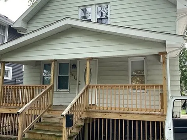 1414 Howard St, Port Huron, MI 48060