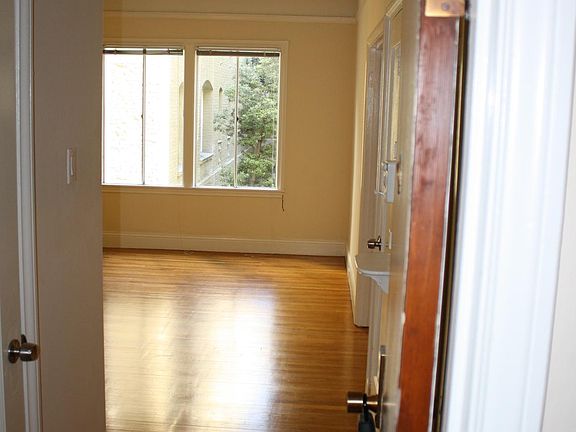 4th image of 625 Leavenworth St APT 304