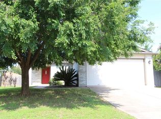 220 Jennifer Ln, Bastrop, TX 78602