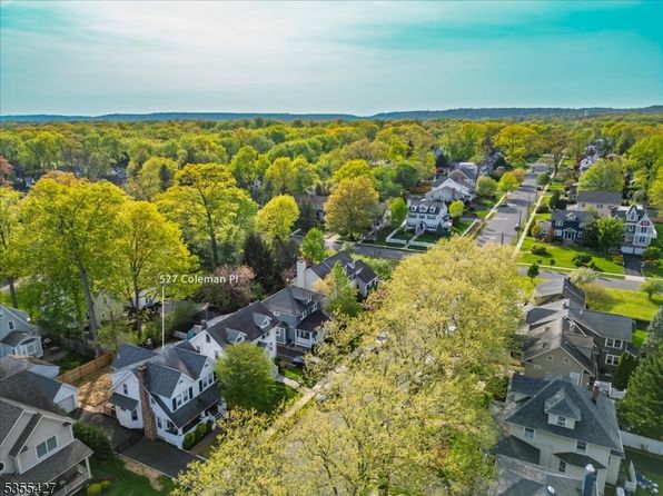 527 Coleman Pl, Westfield Town, NJ 07090
