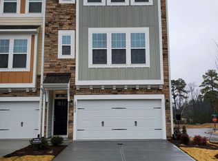 1002 Freeport Dr, Durham, NC 27703