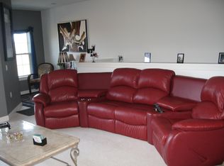 958 Hastings Ct, Racine, WI 53406