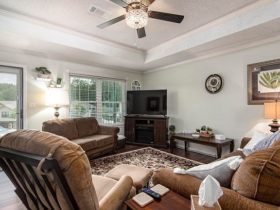 4th image of 706 Cara Jane Dr