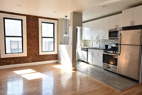 Rented by Clove Realty LLC | media 5