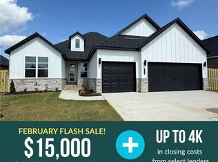 2112 Silk St, Pea Ridge, AR 72751