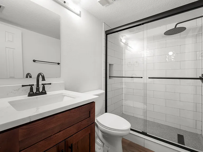 1 Windrush Blvd #19 — Photo 25
