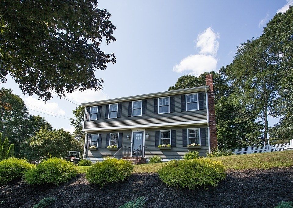 1st image of 6 Pilgrim Hts