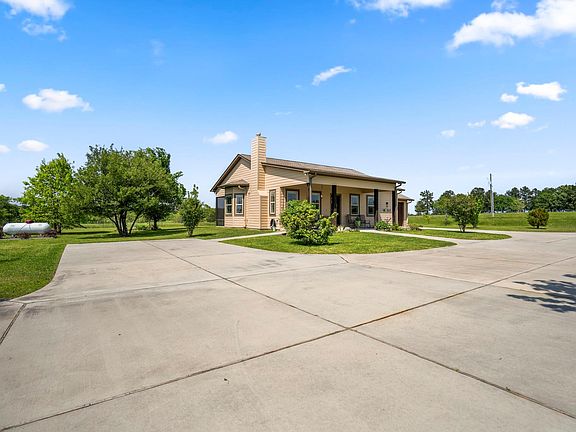 4th image of 25637 W Fm 1097 Rd