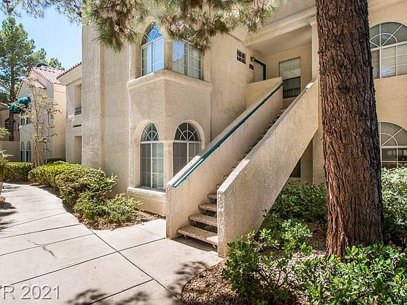 2nd image of 2251 Wigwam Pkwy APT 825