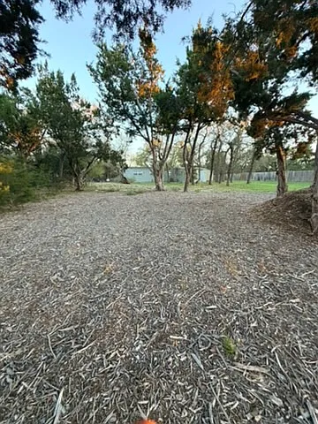 2001 Eagles Way — Photo 43