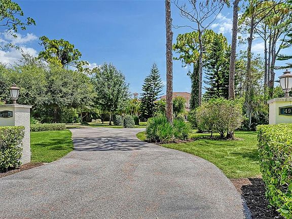 3rd image of 4981 Hubner Cir