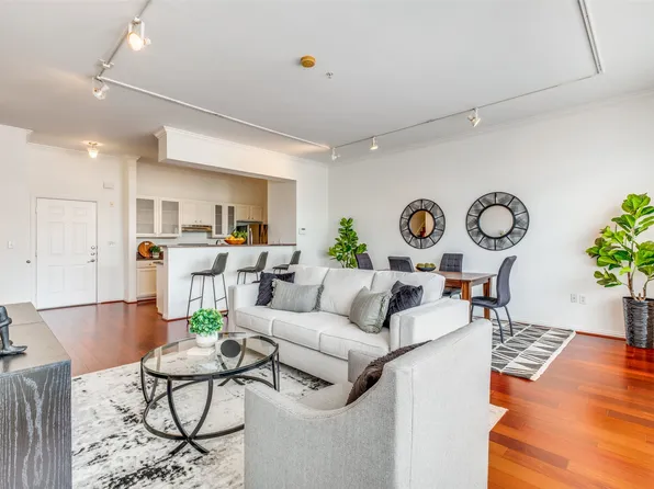 2305 Worthington St APT 310, Dallas, TX 75204