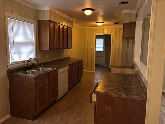 3rd image of 5092 Brushwood Dr