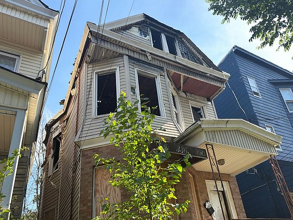 3rd image of 336 Hamilton Ave