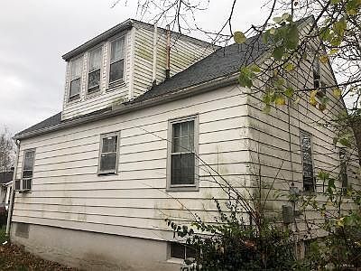 2nd image of 609 Crestmore Ave