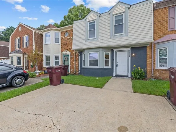 1927 Candlelight Dr, Chesapeake, VA 23325