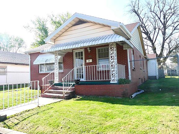 2nd image of 1223 E 5th St