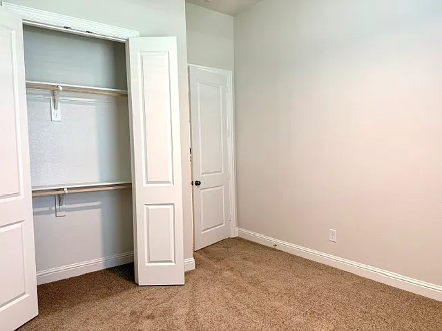3060 Farmhouse Dr — Photo 3