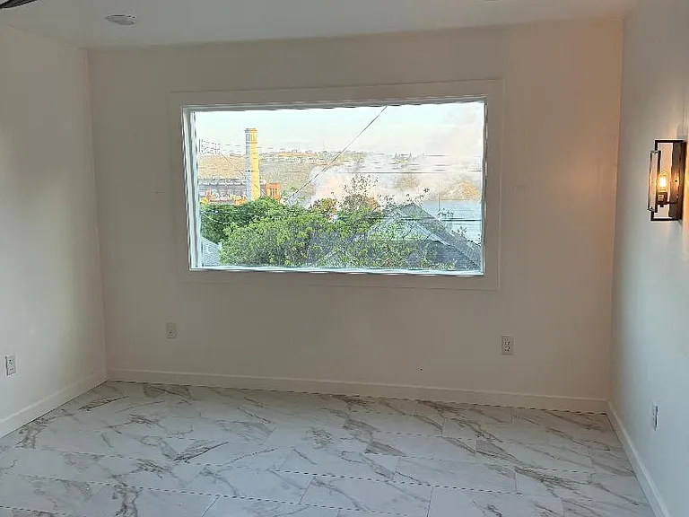 735 Alhambra St #1 — Photo 11