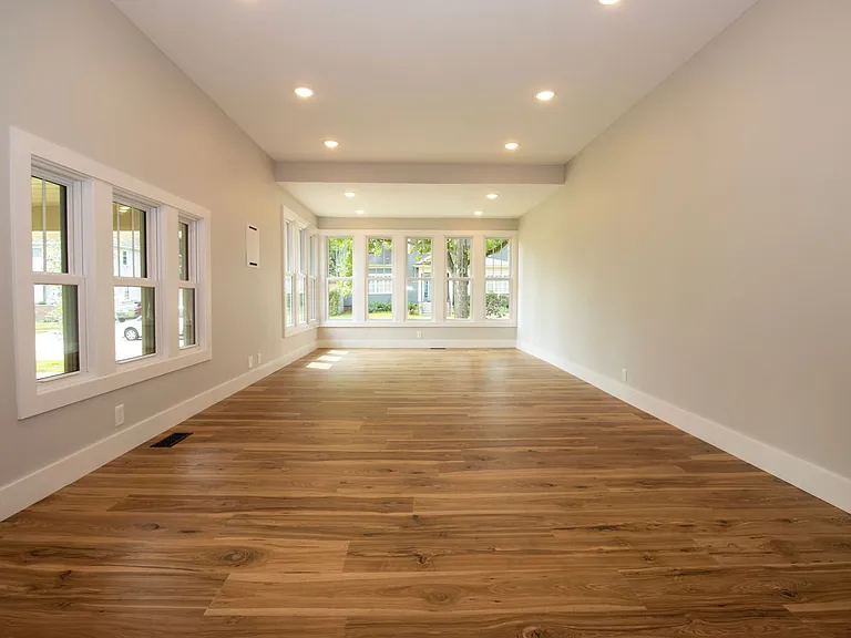 105 E Paradise St — Photo 11