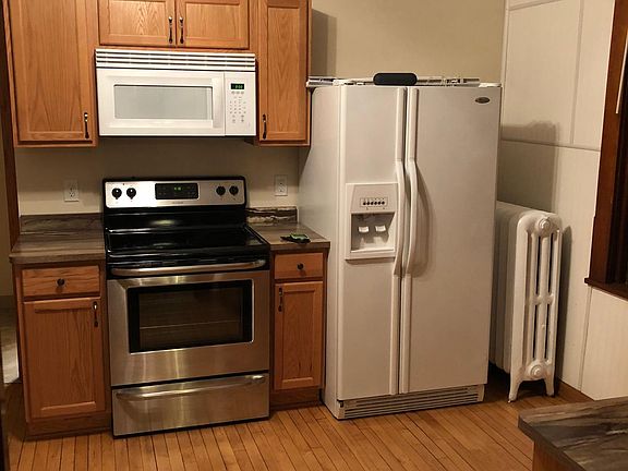 4th image of 1360 Dale St N #1