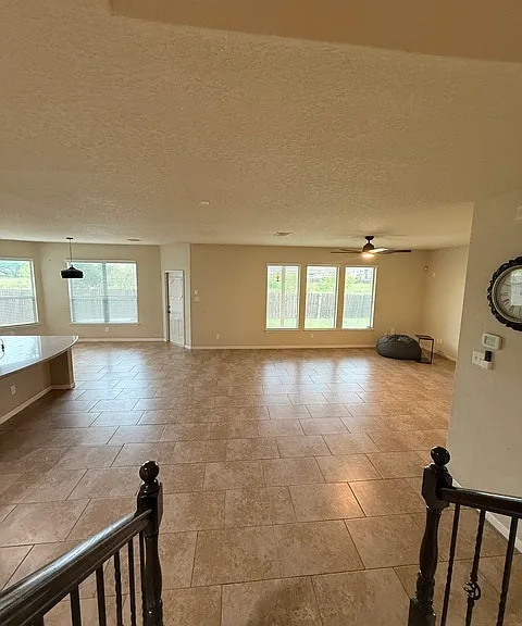 9010 Phoenix Park — Photo 16