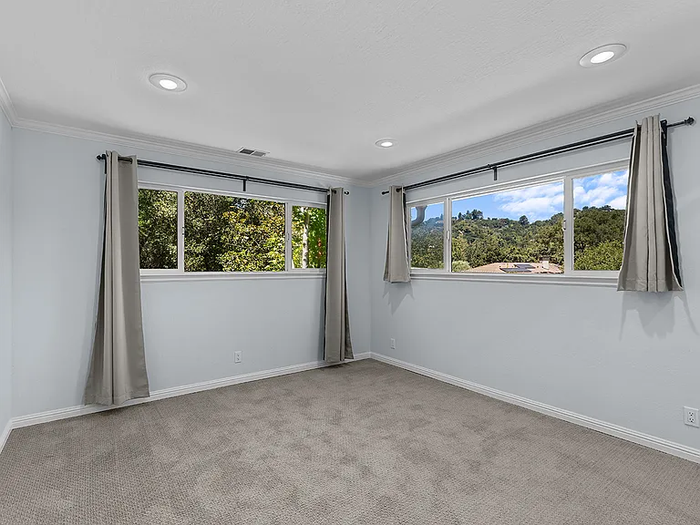 12 White Oak Dr — Photo 21
