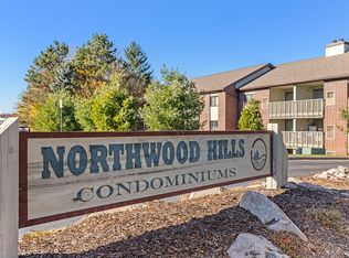 3312 Devonwood Hills Dr NE #D, Grand Rapids, MI 49525