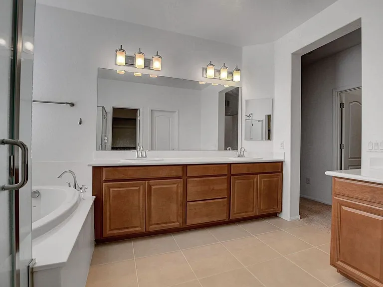 7110 Purple Iris Ave — Photo 39