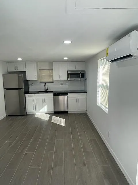 Magnolia Dr