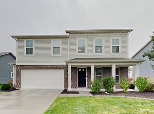 5709 W Woods Edge Dr, McCordsville, IN 46055