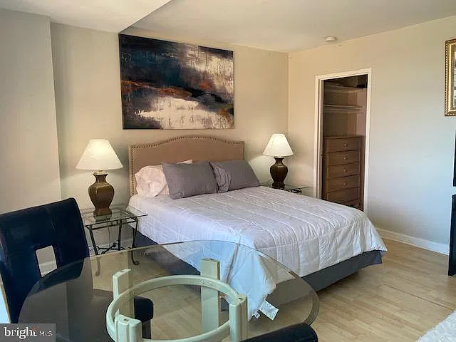 River Place South — Photo 2