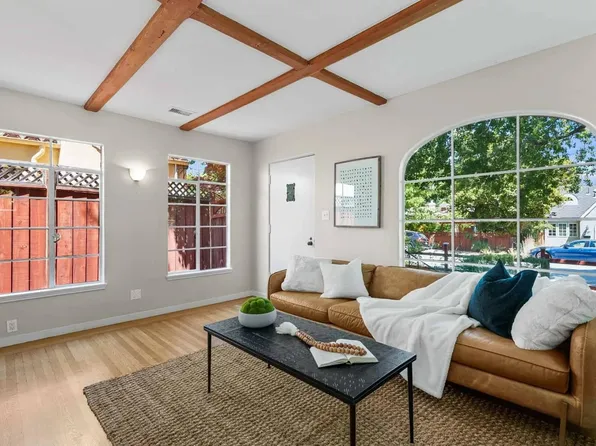 2136 Bowdoin St, Palo Alto, CA 94306