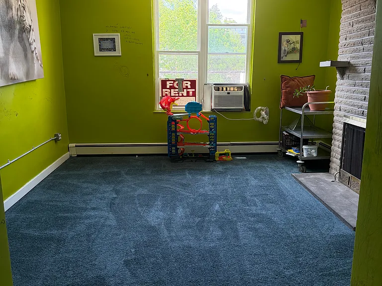 513 W Main St #1 — Photo 7