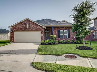 1811 Snowy Meadow Ln, Fresno, TX 77545