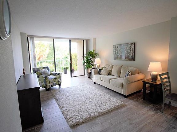 3rd image of 500 N Osceola Ave APT 204