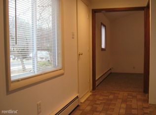 42 Washburn St, Lake Grove, NY 11755
